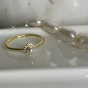 Simple Pearl, Purty Ring