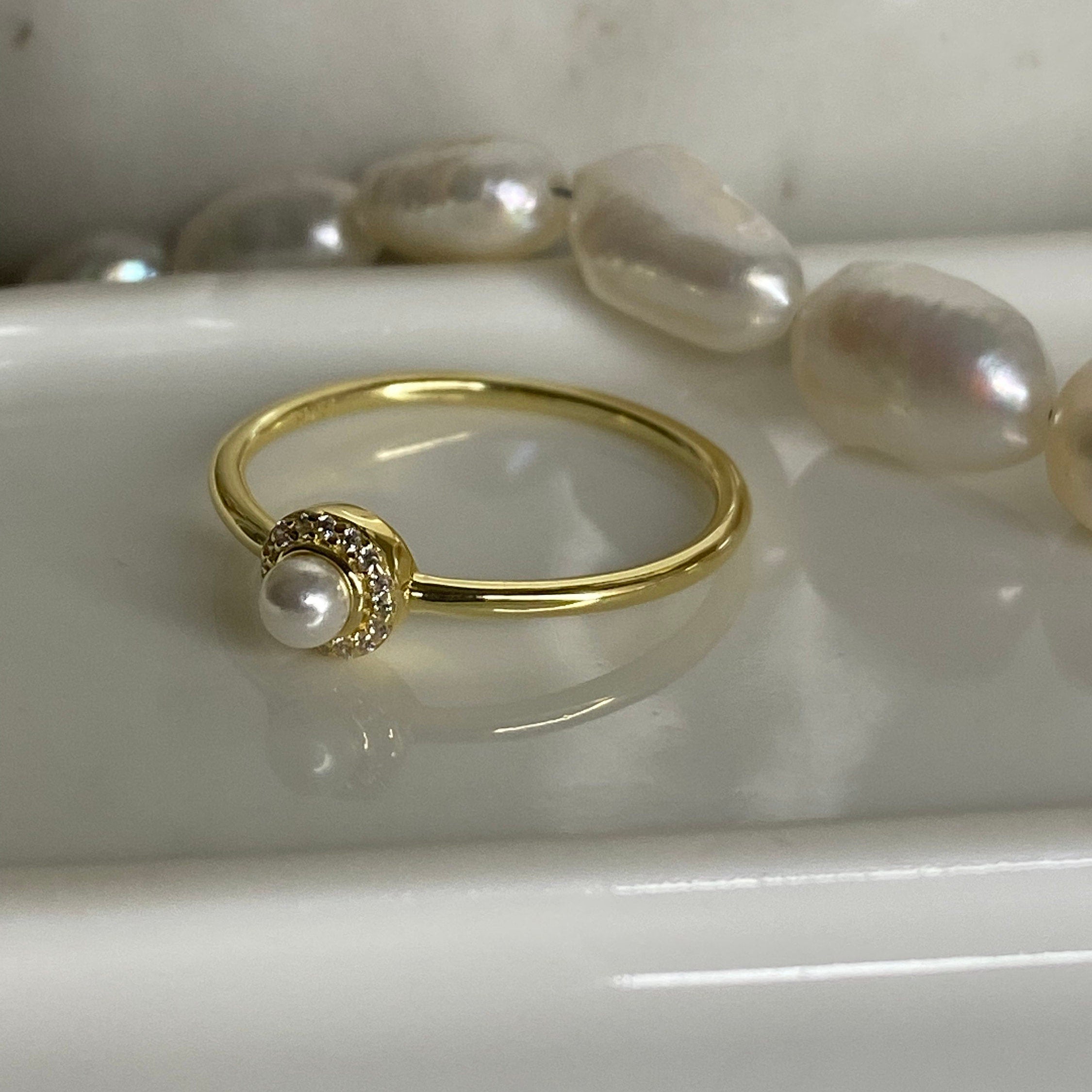 Simple Pearl, Purty Ring